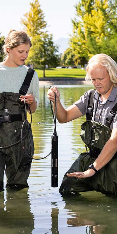 Student studies in the Woodbury commons.